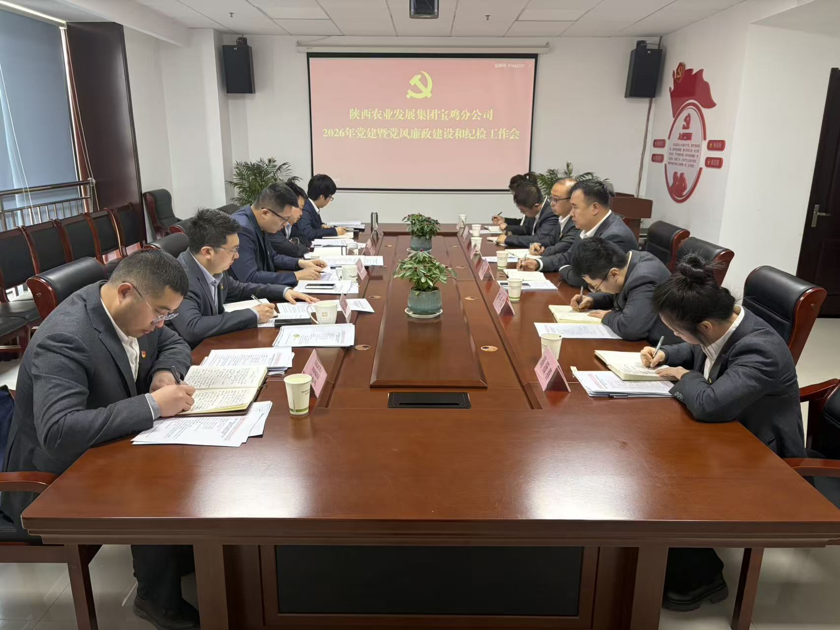 281769582016765813.jpg 0cd5fdcd605e519e5fe1fd1ea71658e0.jpg